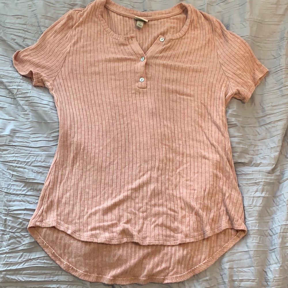 Cute Pink/Salmon Knit Tee